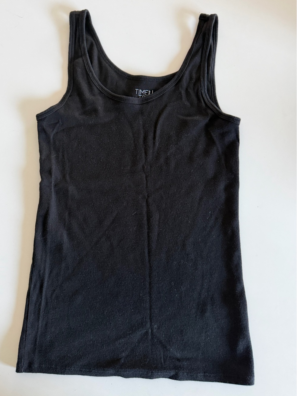 Time and Tru Black Ribbed Scoop Neck Tank Top